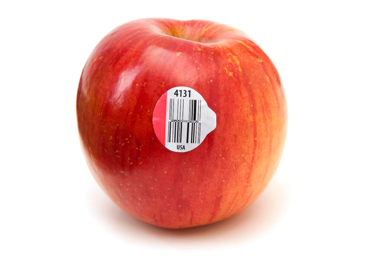 Manzana etiquetada con etiquetas térmicas directas PREMCO